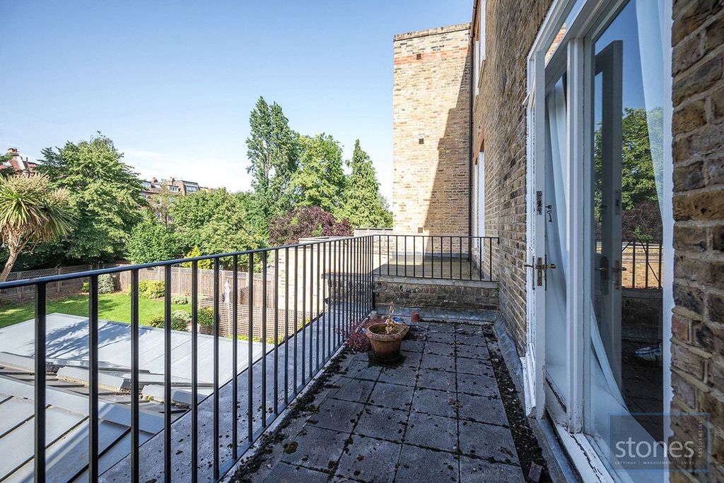 Property photo 2 of 13 Picture No. 23