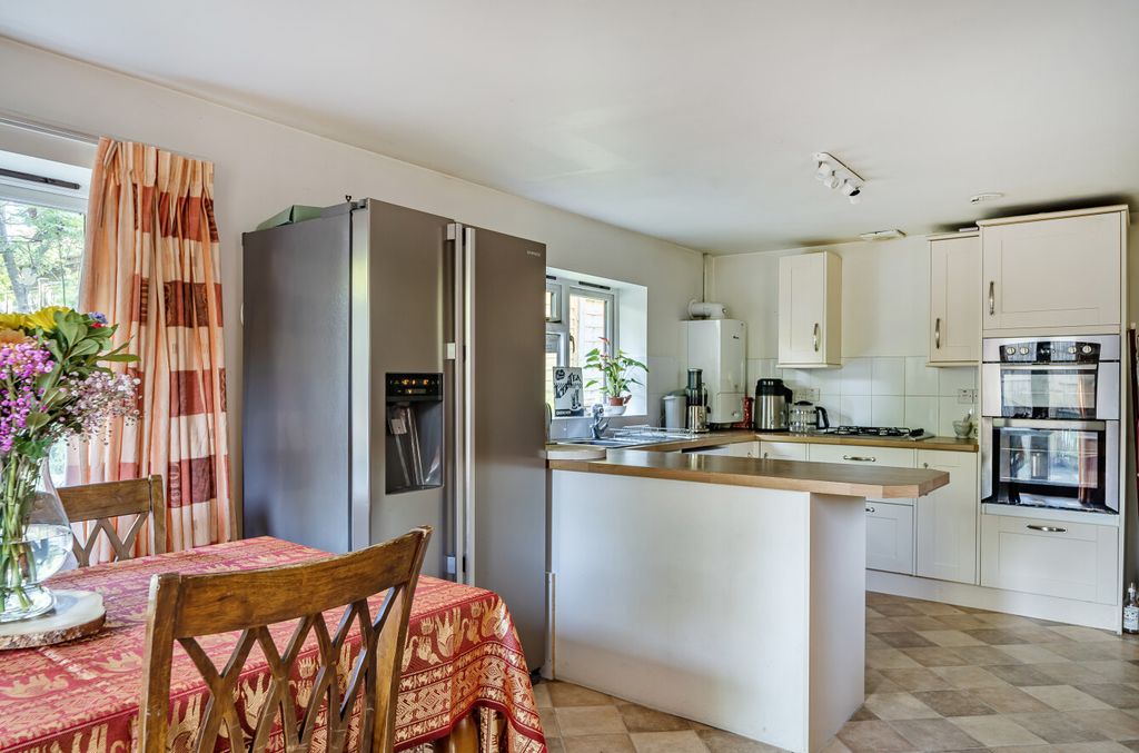 Property photo 3 of 13 1291186-46-6824c8...