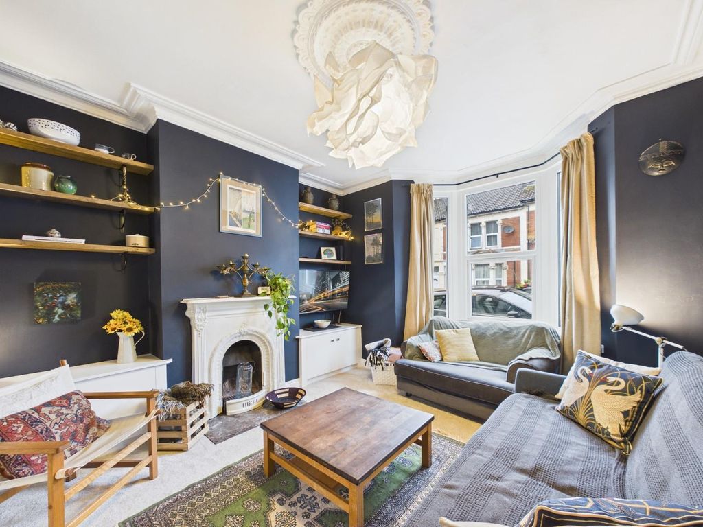 Property photo 2 of 38 Cam01530G0-Pr0380-Still002.Jpg