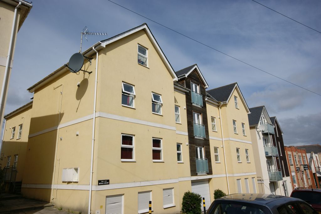 Property photo 2 of 5
