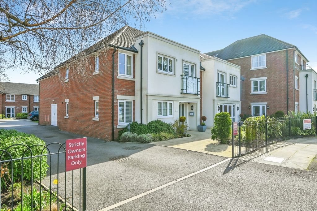 Property photo 1 of 12 Pbox-Img.Jpg