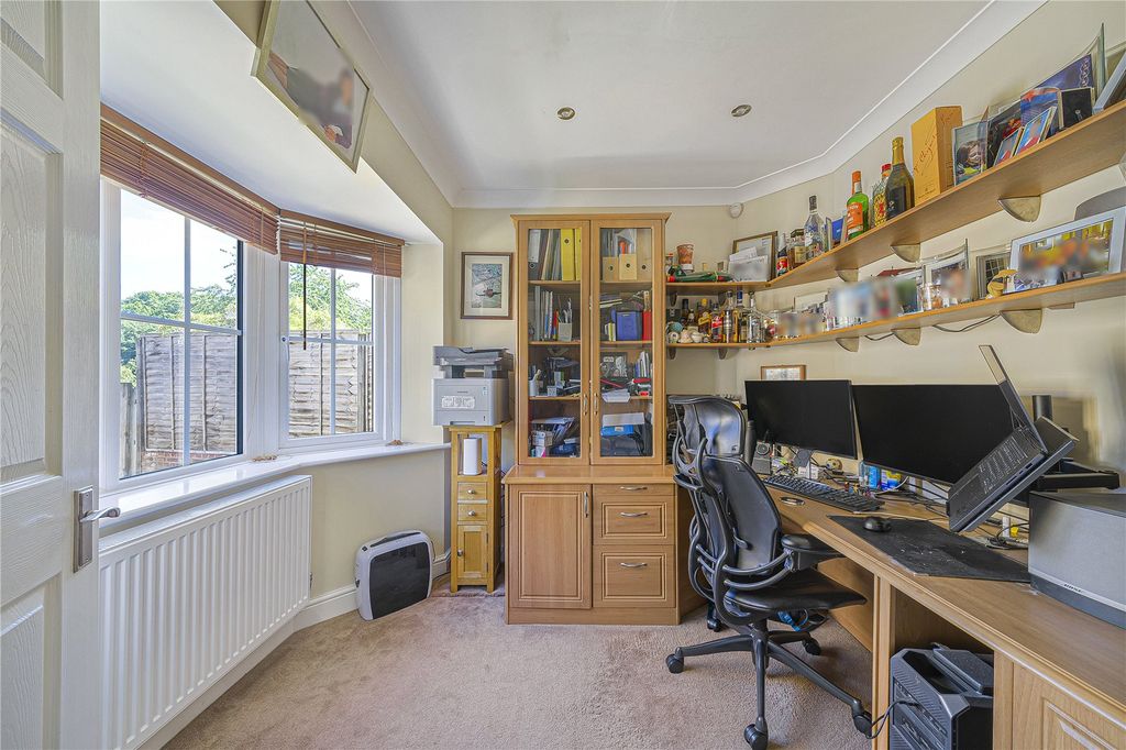 Additional image 5 of 5 bed detached house for saleCortland Close, Crayford, Kent DA1