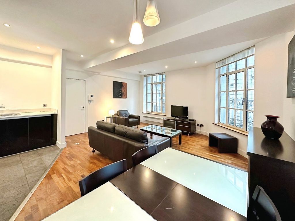 Property photo 3 of 11 Picture No. 20