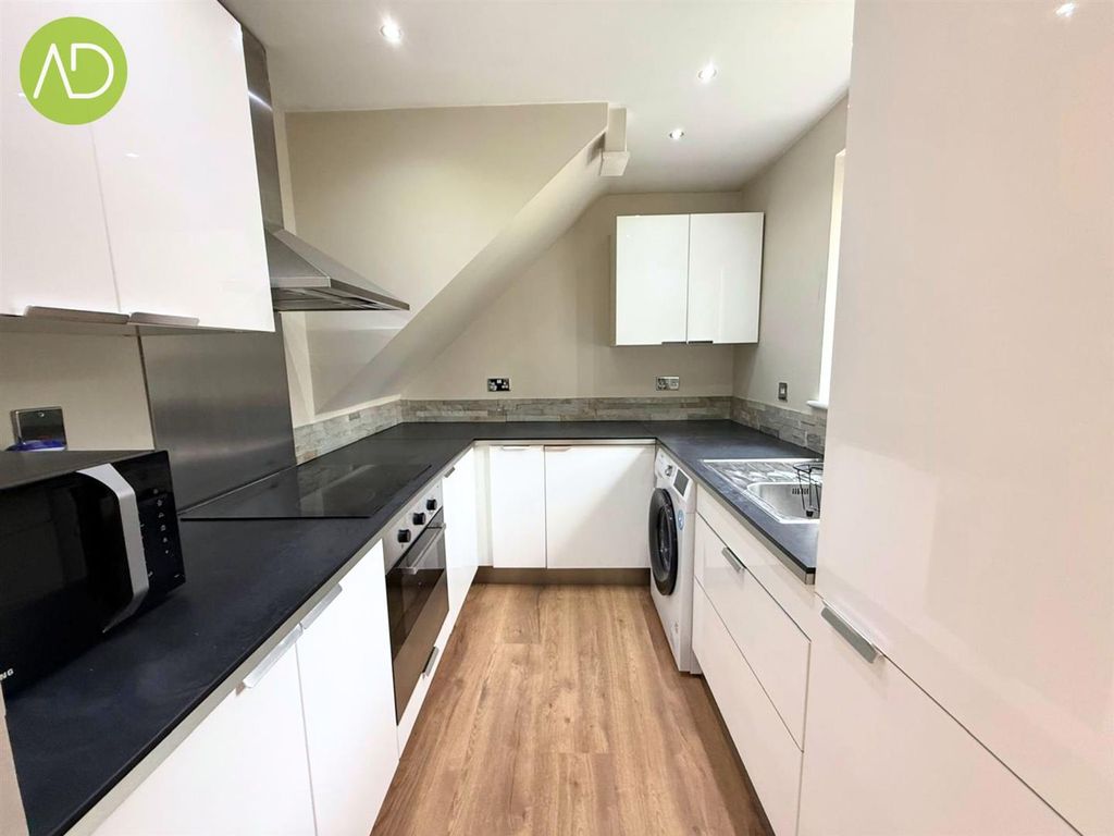 Property photo 2 of 7 9.Jpg