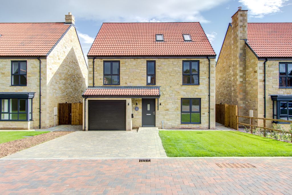Property photo 1 of 22