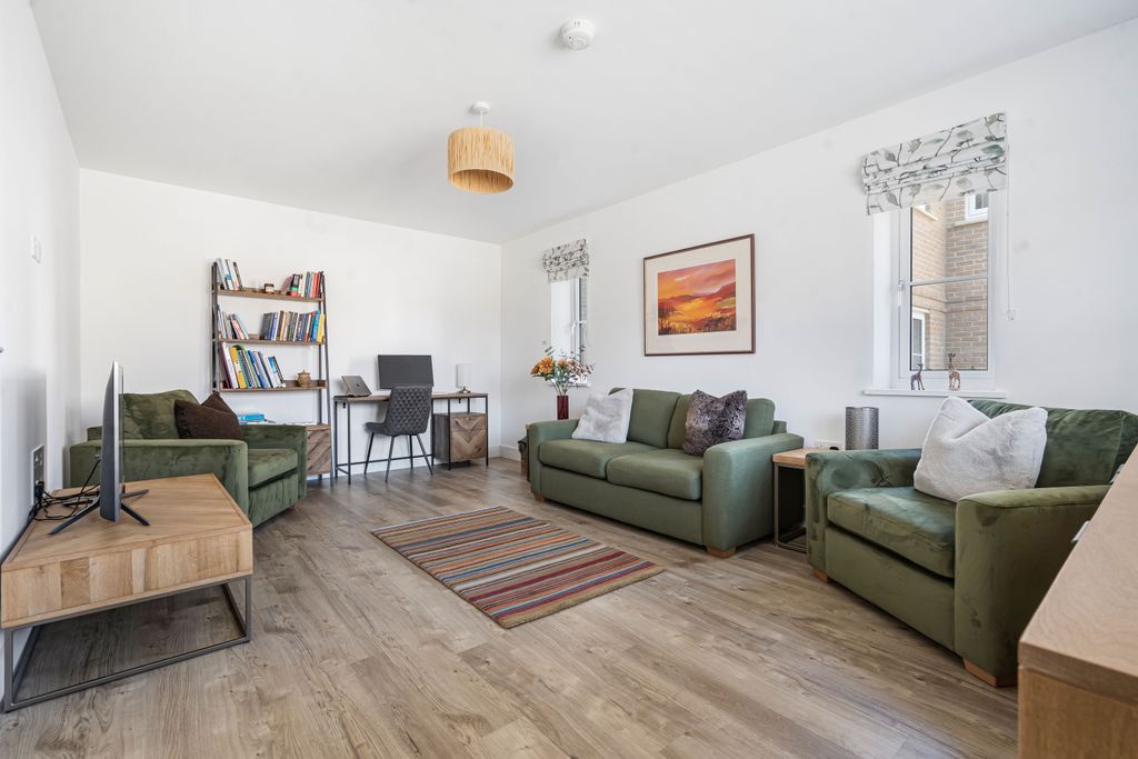 Property photo 2 of 29 2585739
