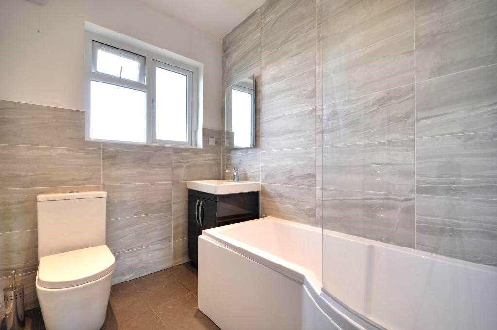 Property photo 3 of 6 356Bclitheroecourtbath