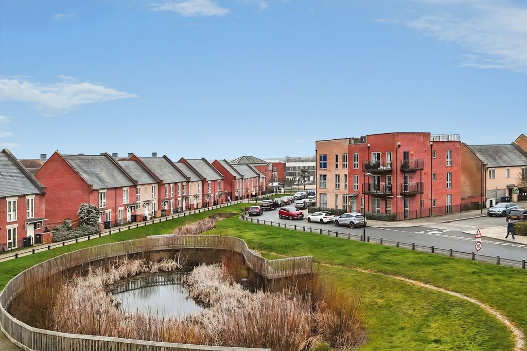 Property photo 2 of 20 View