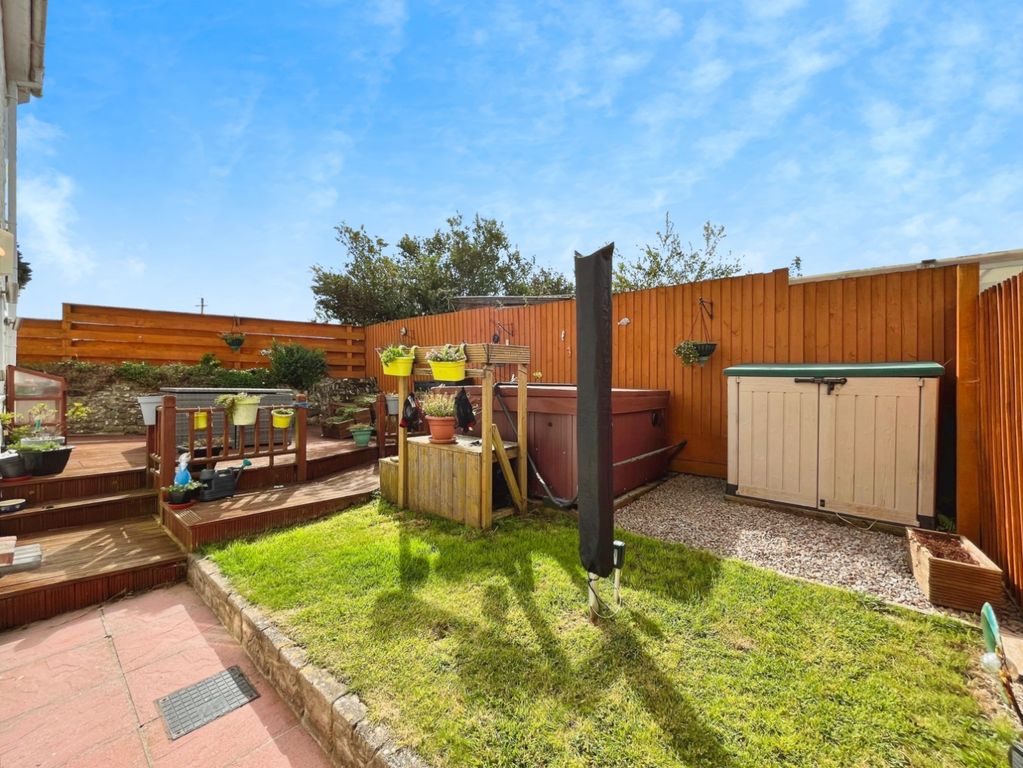 Property photo 3 of 26
