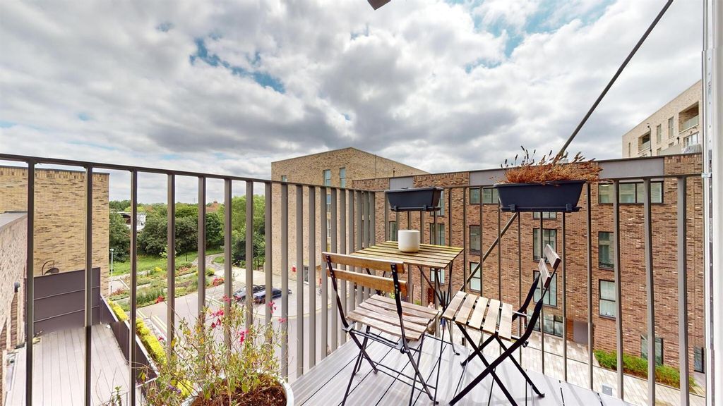 Property photo 1 of 12 Park View From Your Flat In Beckton