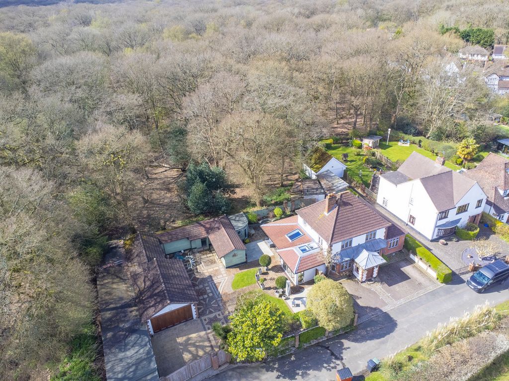 Property photo 3 of 49 Photo 4