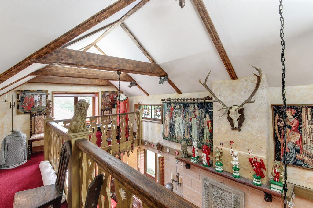 Property photo 3 of 23 Image