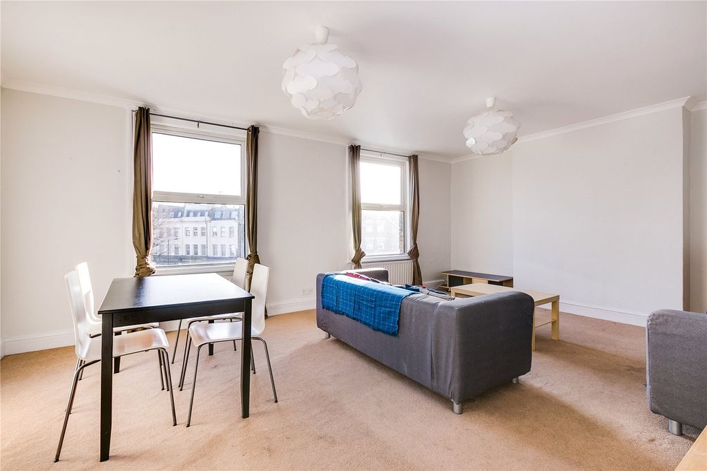 Property photo 3 of 10