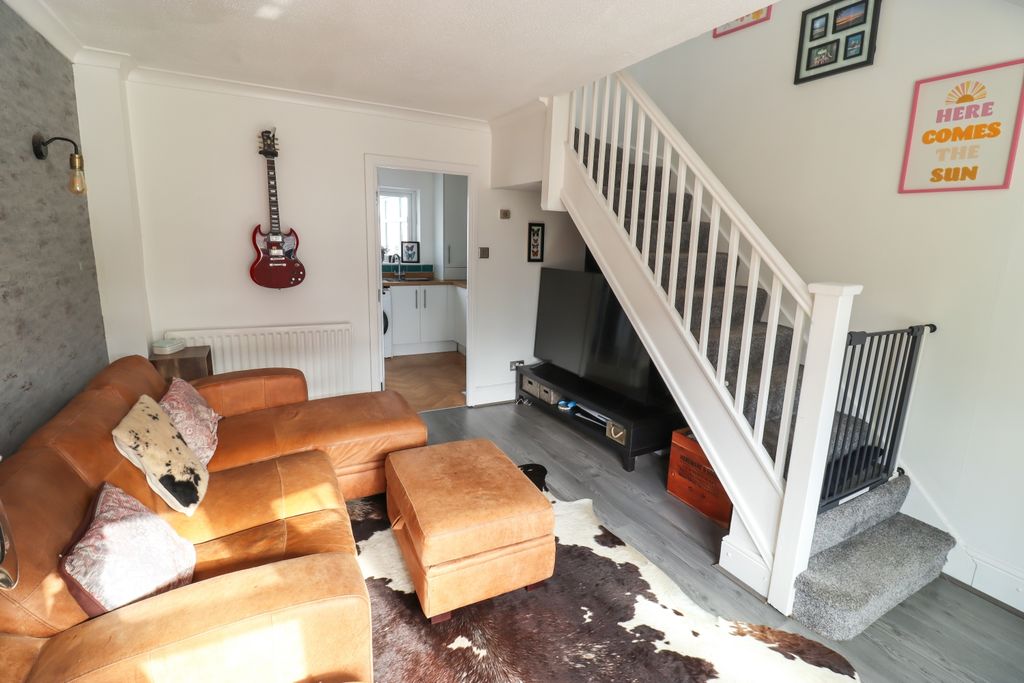 Property photo 2 of 12 Img_0686