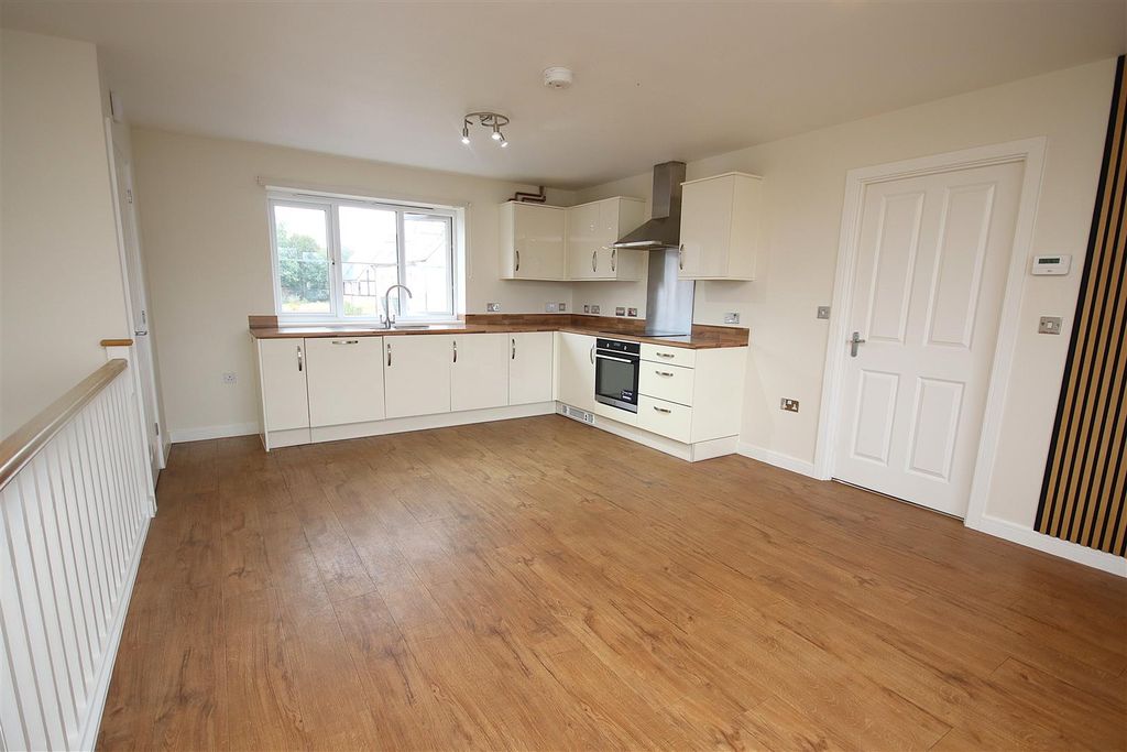 Property photo 2 of 14 Img_8200.Jpg