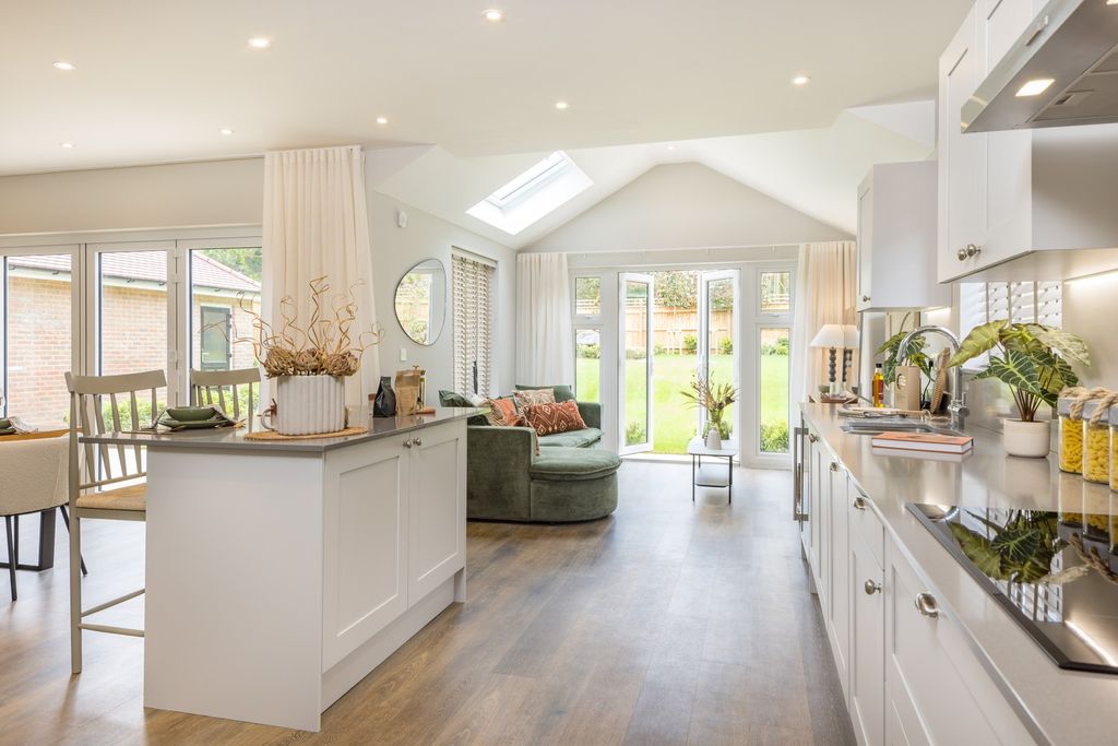 Property photo 3 of 18 Sambrooke Park, Potters Bar