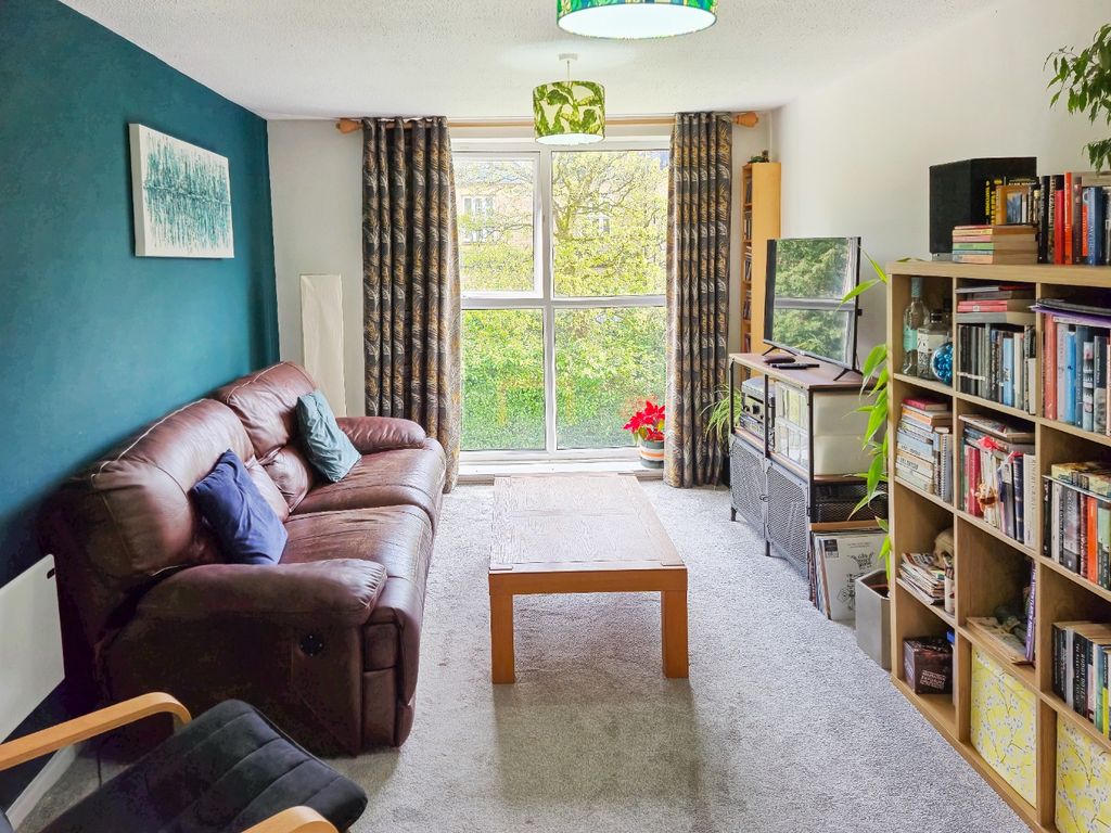 Property photo 1 of 7 5136072