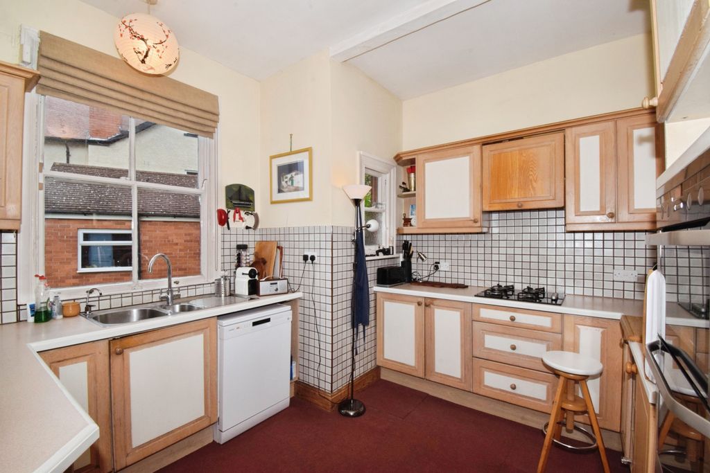 Additional image 25 of 4 bed semi-detached house for saleHolmfield Road, Leicester LE2