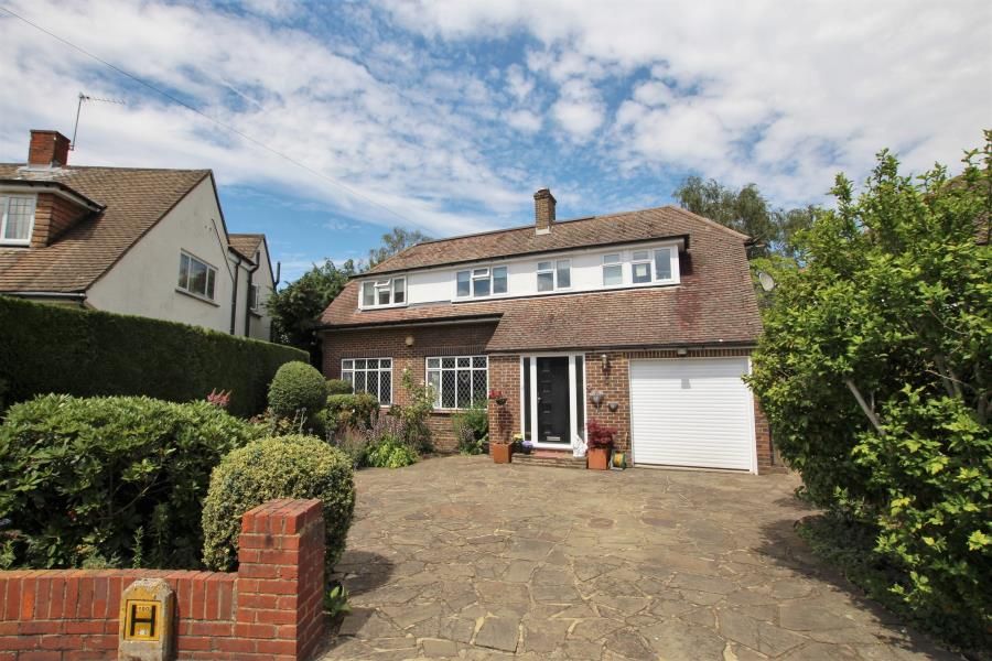Property photo 1 of 17