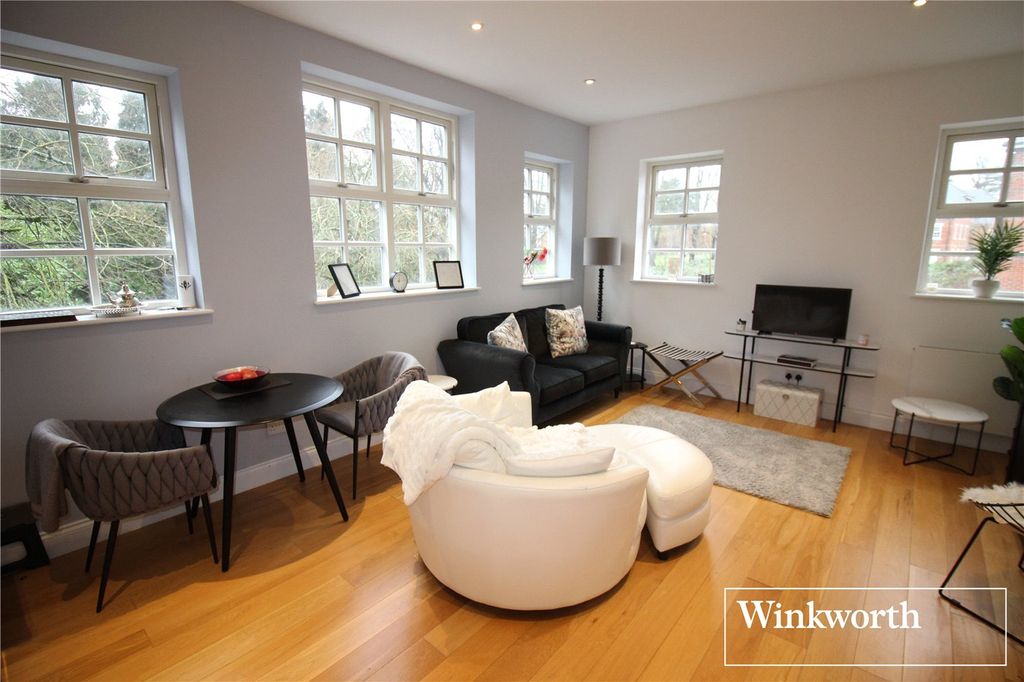 Property photo 2 of 7 Picture 2