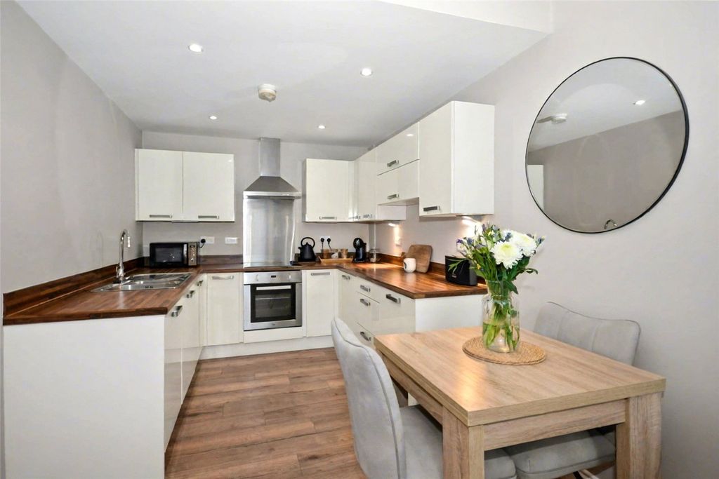 Property photo 3 of 18 Picture No. 42