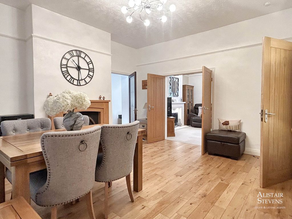 Property photo 3 of 23