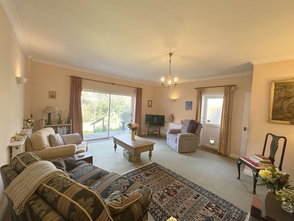 Property photo 2 of 24 5449144
