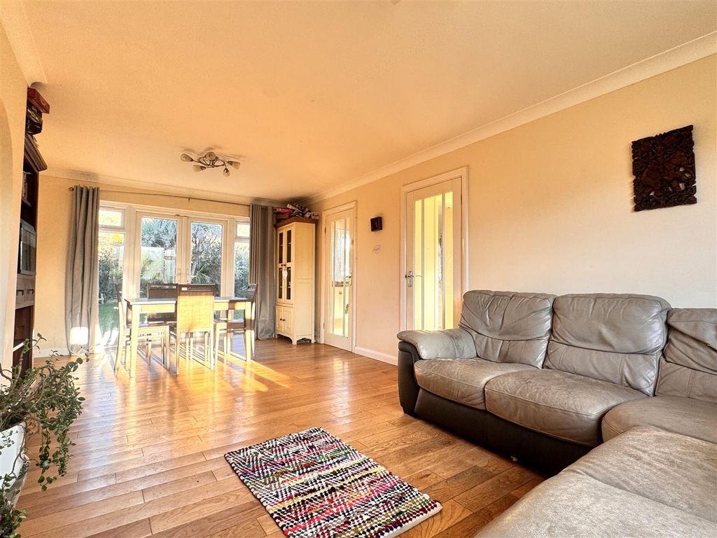 Property photo 3 of 16 Living Room