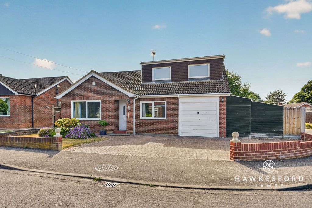 Property photo 1 of 14 Chegworth Gardens, Sittingbourne - Front