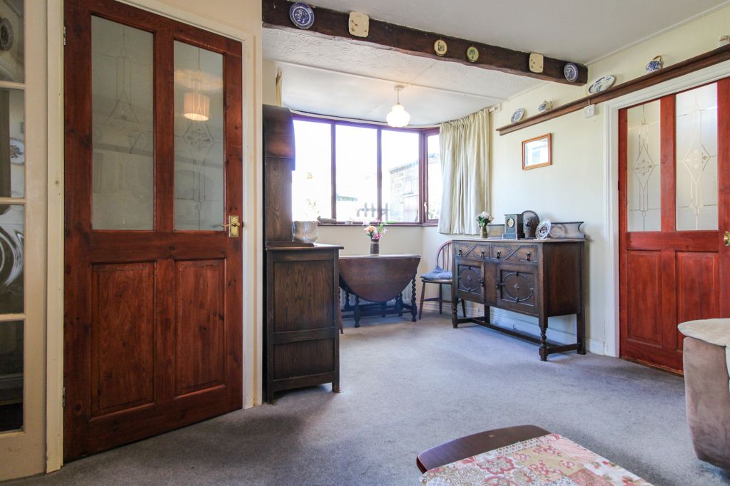 Property photo 2 of 16 Living/Dining Room