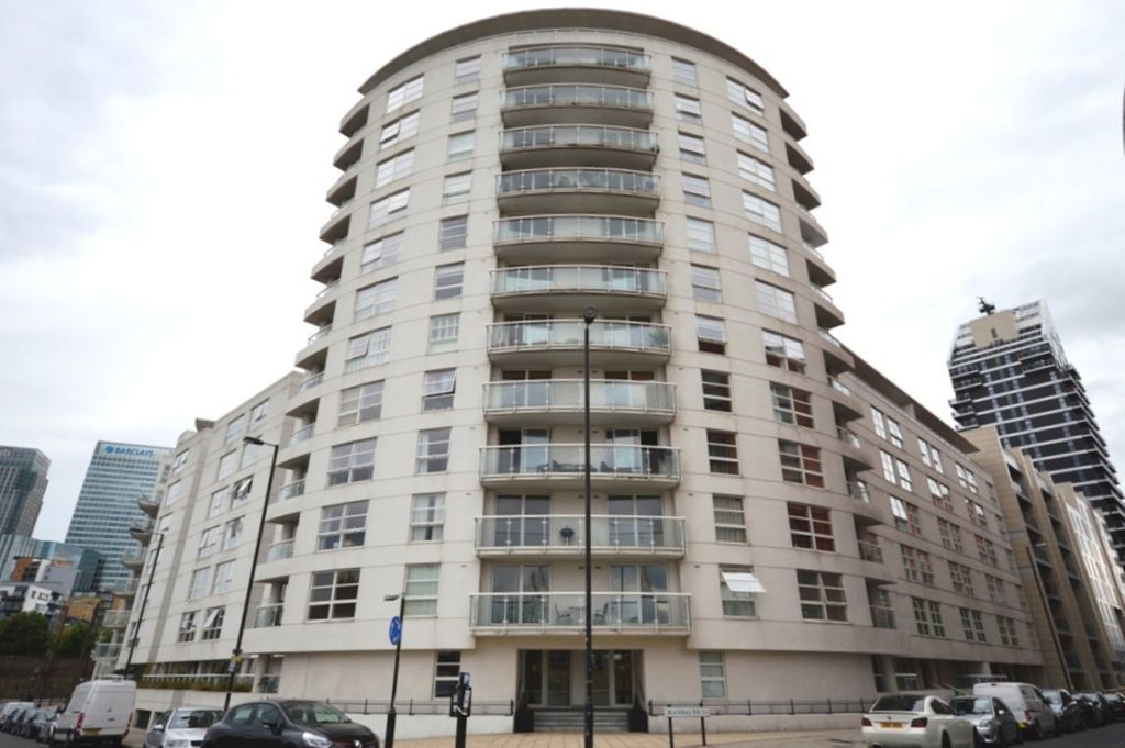 Property photo 1 of 8 3 Bedroom Apartment To Rent