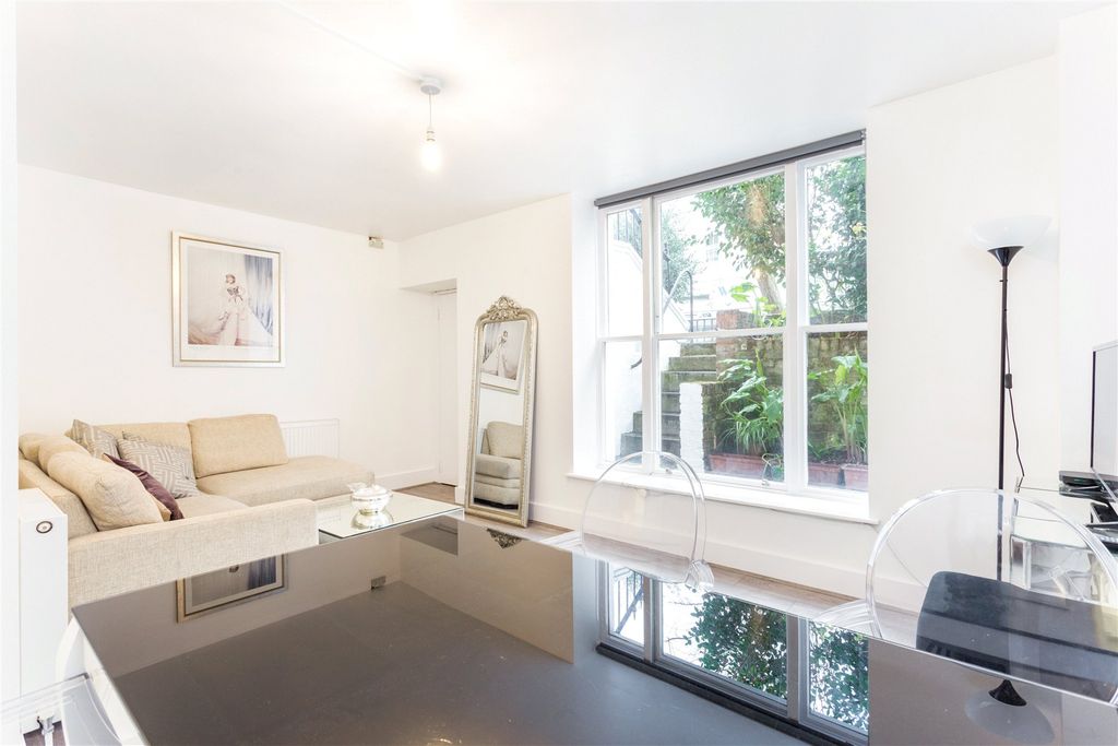 Property photo 3 of 7 Reception Room