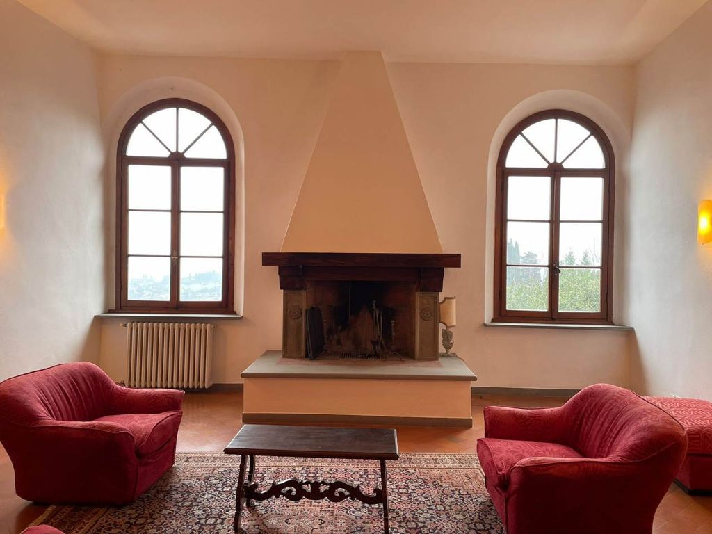 Property photo 1 of 30
