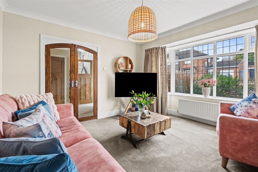 Property photo 2 of 30