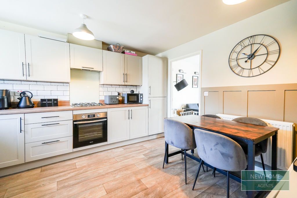 Property photo 2 of 19 Photo 11