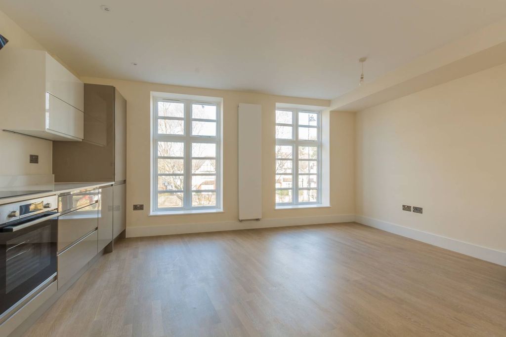 Property photo 2 of 4