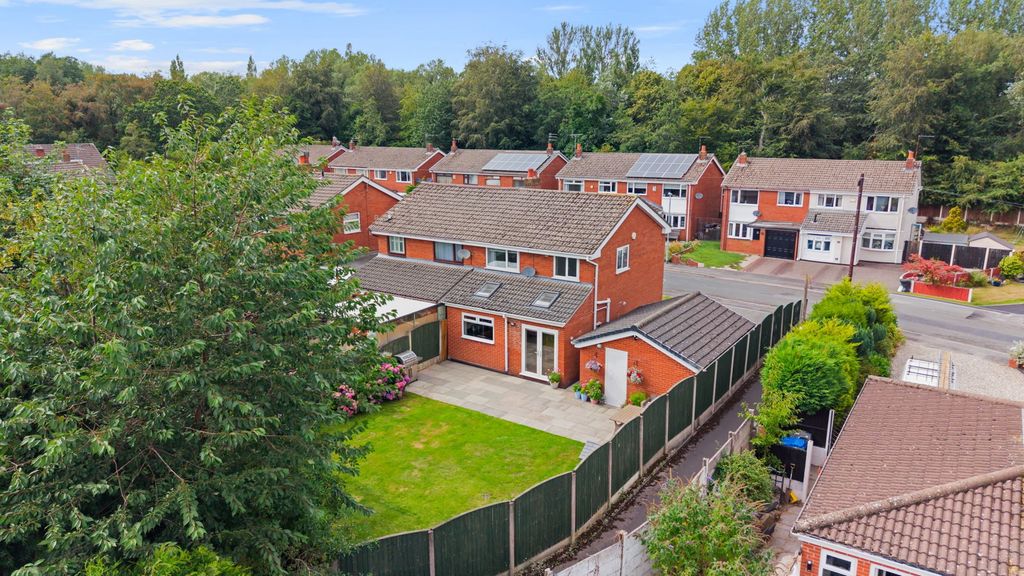Property photo 2 of 34