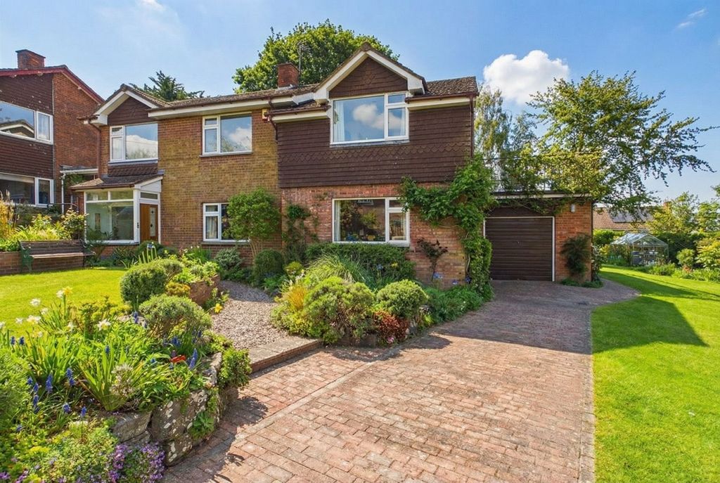 Property photo 1 of 29