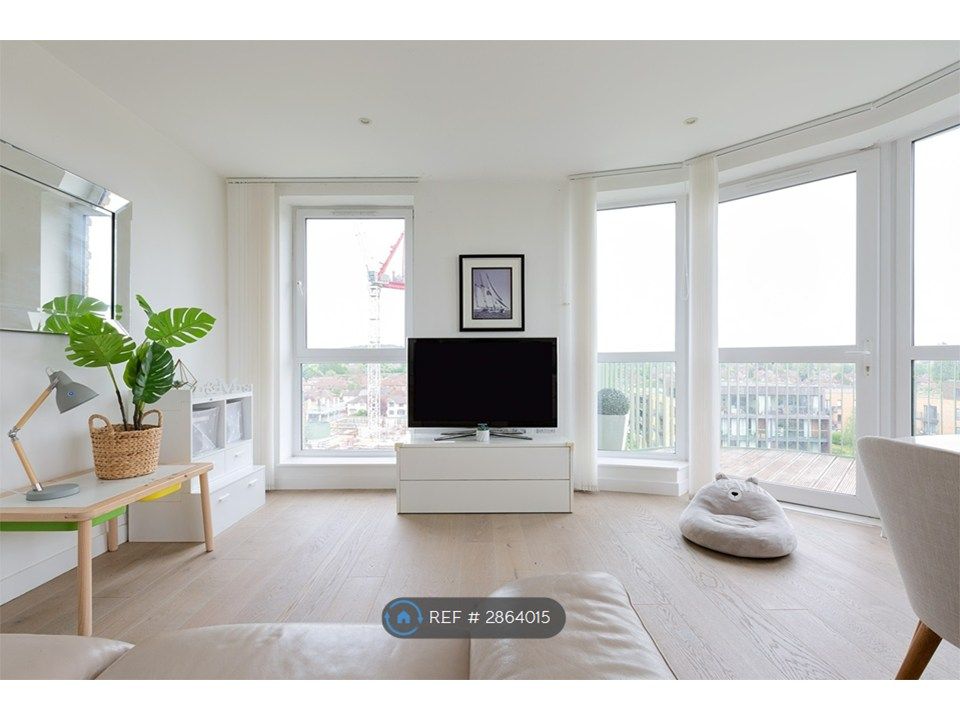 Property photo 2 of 22