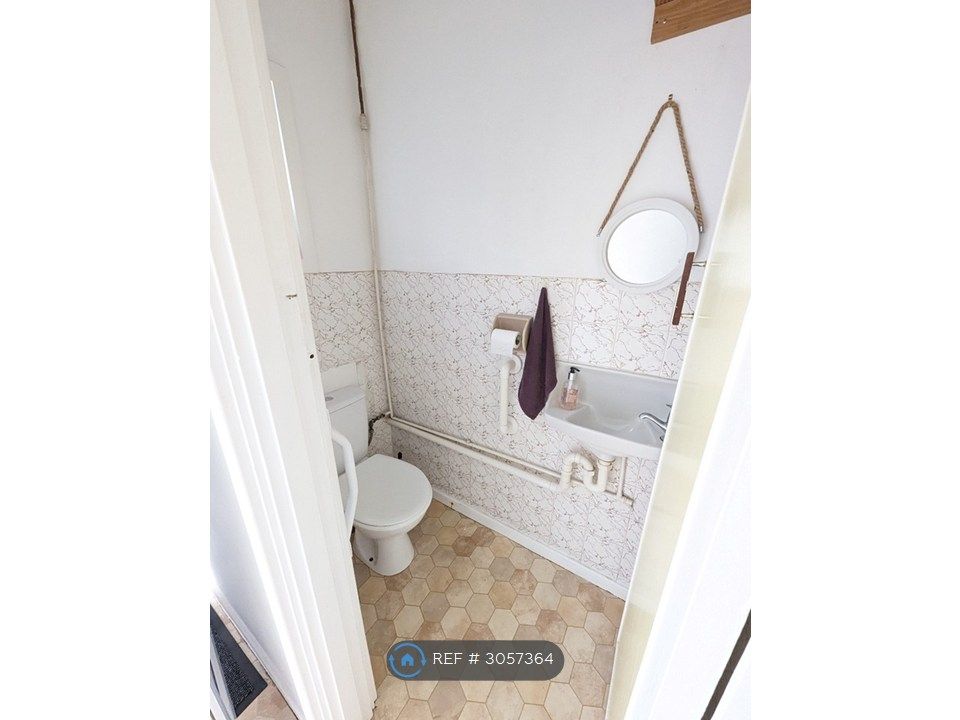 Property photo 3 of 15 Downstairs Toilet