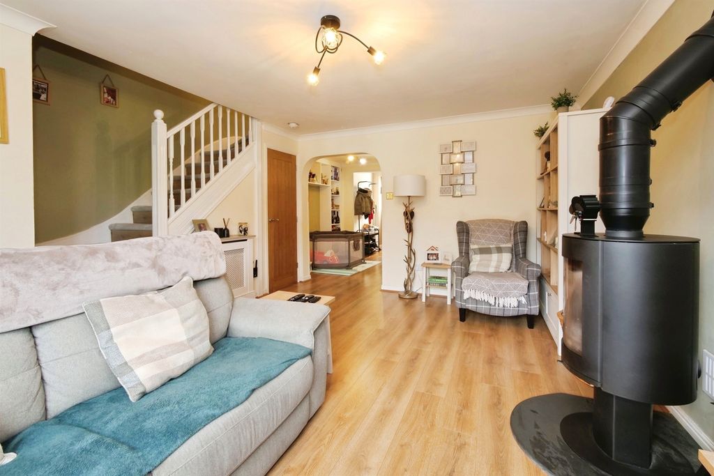Property photo 2 of 31