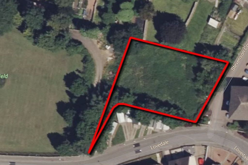 Property photo 2 of 9