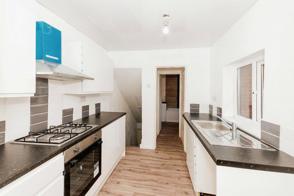 Property photo 3 of 10 Kitchen Alternative View