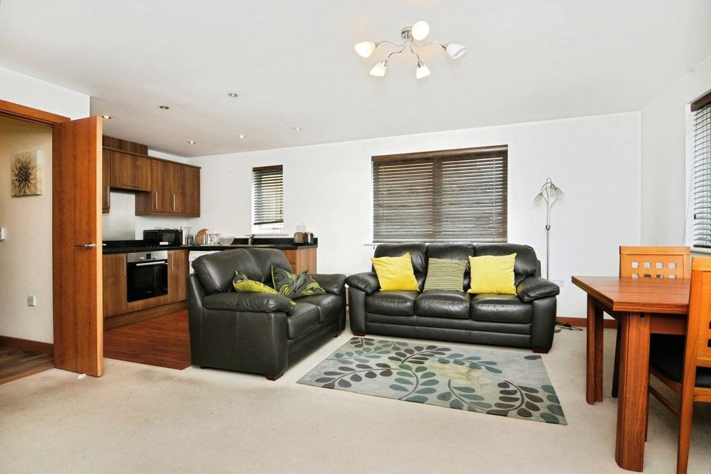 Property photo 2 of 18 Picture No. 02