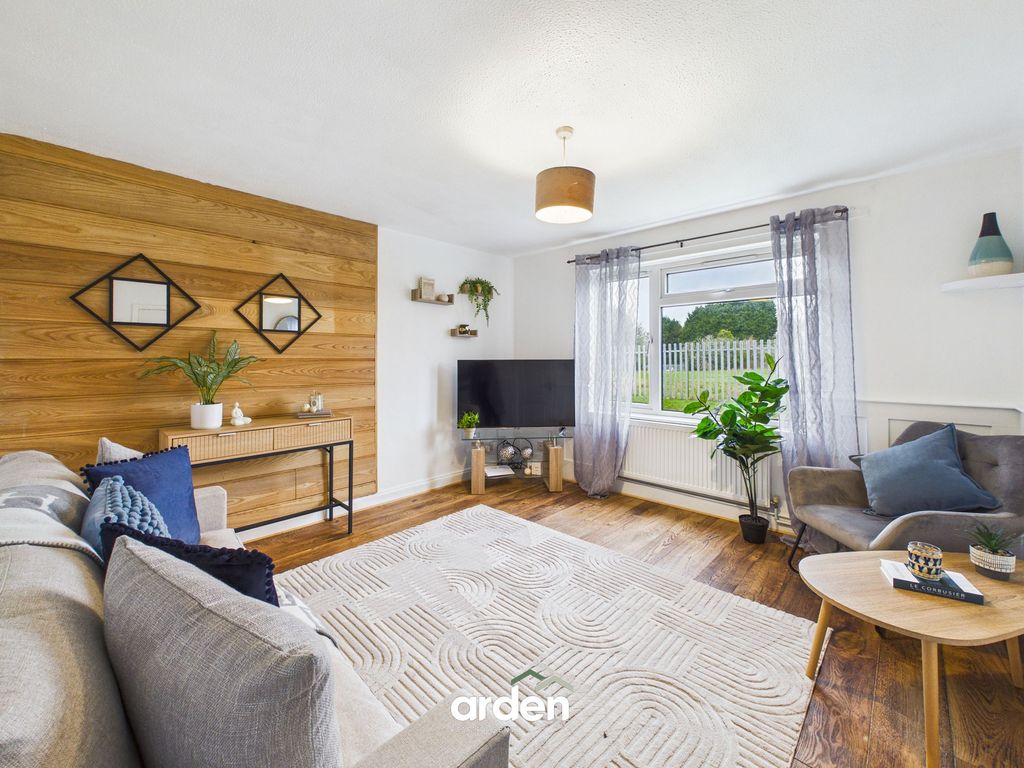 Property photo 3 of 11