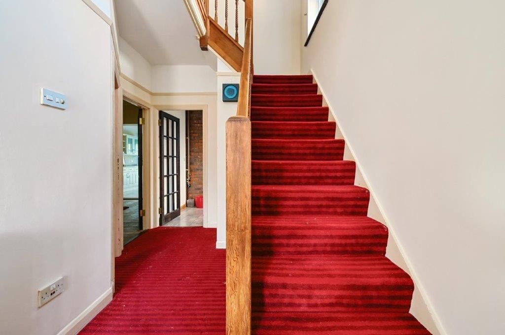 Property photo 2 of 24