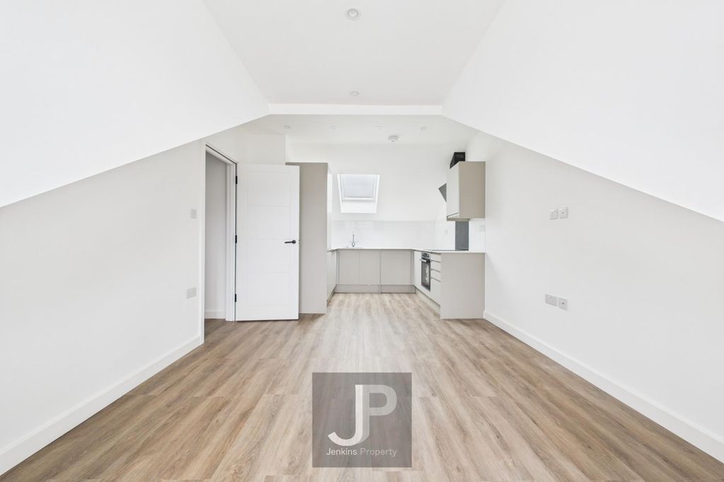 Property photo 1 of 10 Cam01632G0-Pr0203-Still003.Jpg