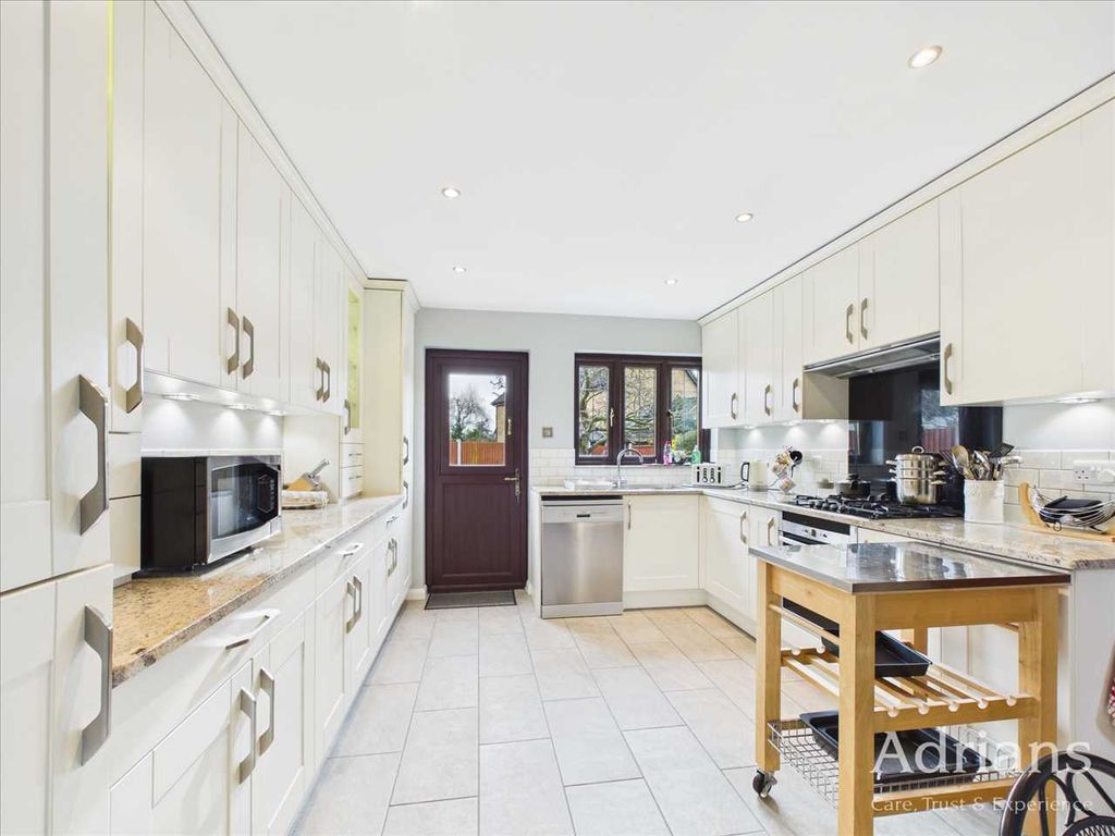 Property photo 2 of 19