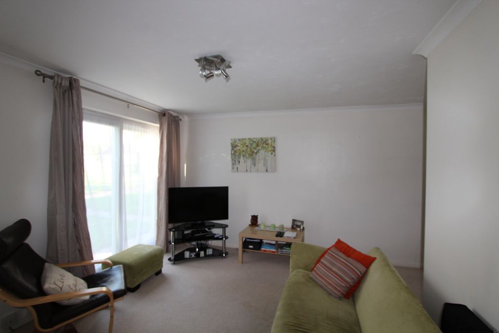 Property photo 3 of 8