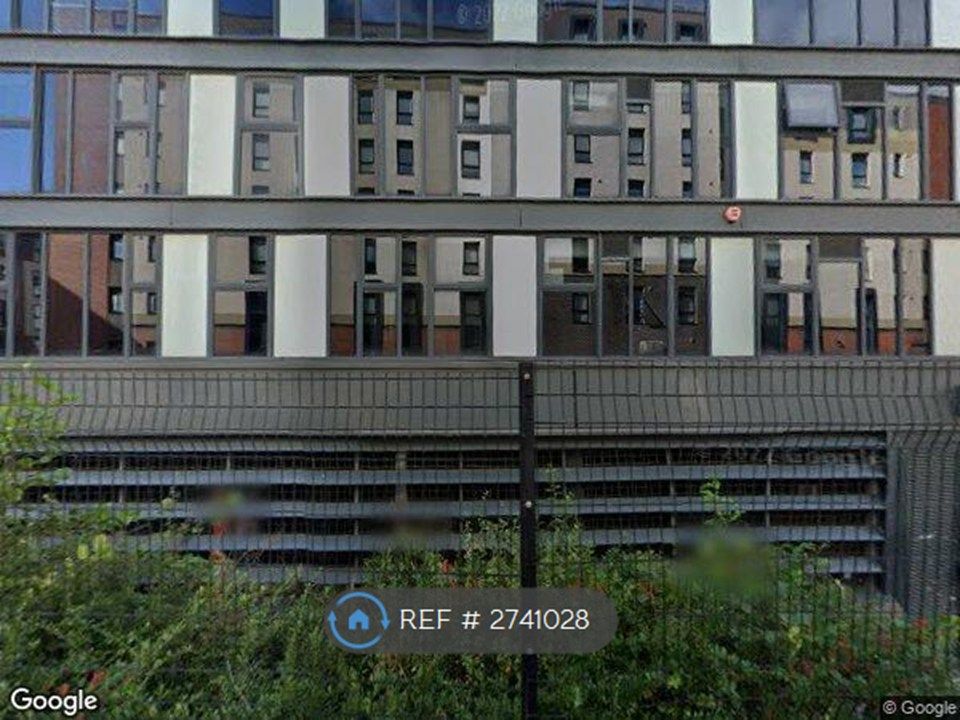 Property photo 1 of 12 Building